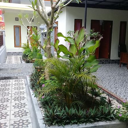 Mahkota Homestay Nusa Penida Exterior photo